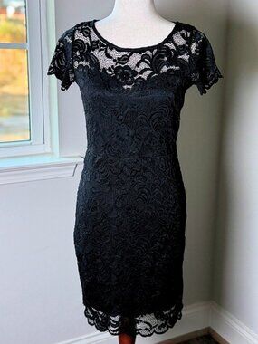 Black Floral Lace Bodycon Dress Large Sweetheart Neckline Lined Alt Emo Goth